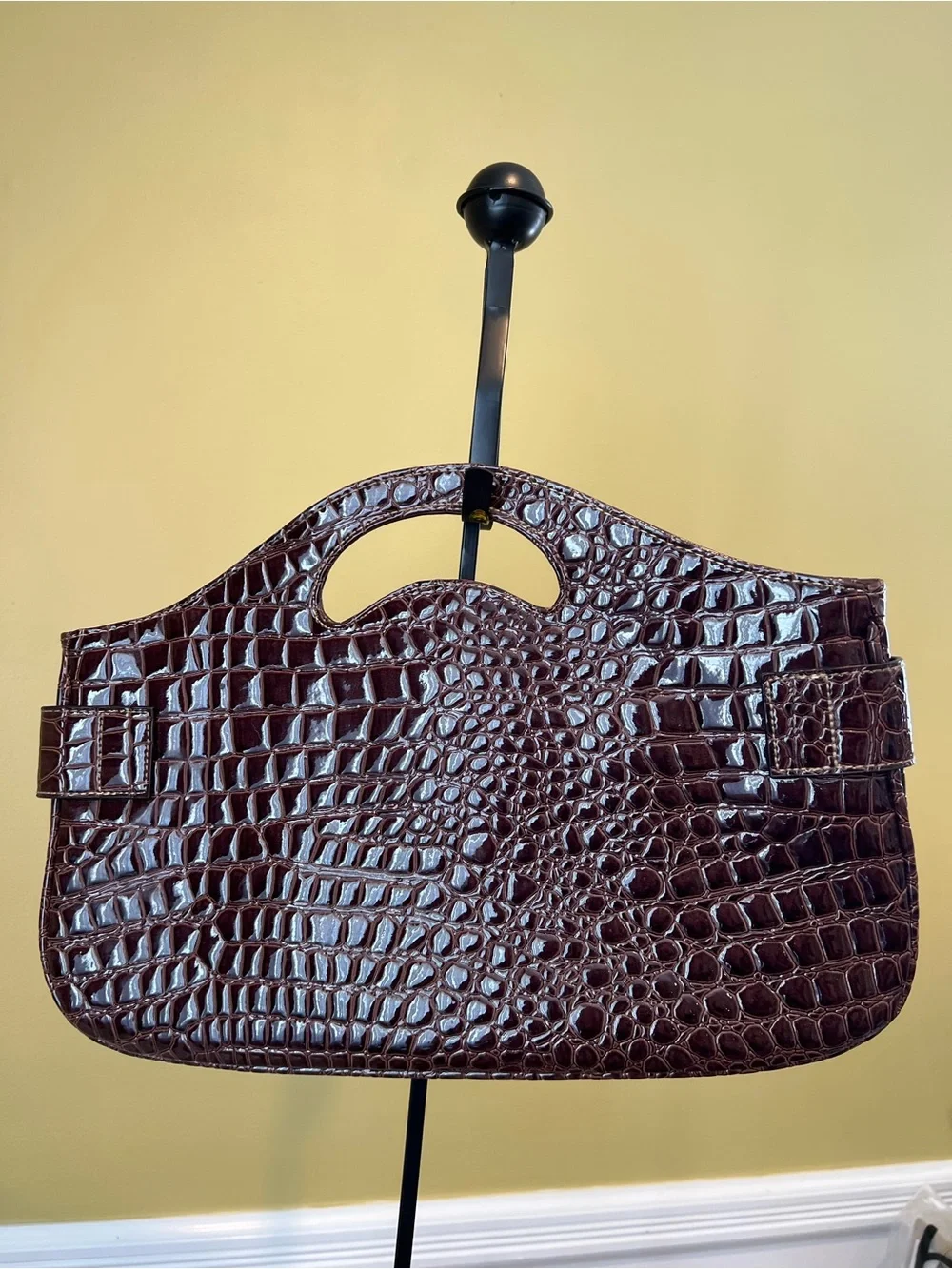 💙 Apt. 9 Dark Brown Faux Crocodile Clutch Purse Decorative Buckle Cutout Handle